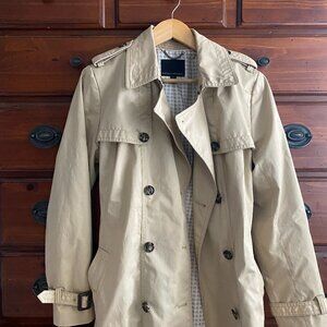 Banana RepublicTrench Coat 🧥 Water Resistant